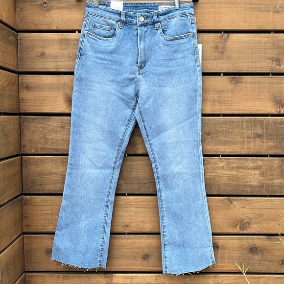 NWT BlankNYC The Varick Kick Flare jeans, medium wash, size 29in waist - Picture 1 of 14